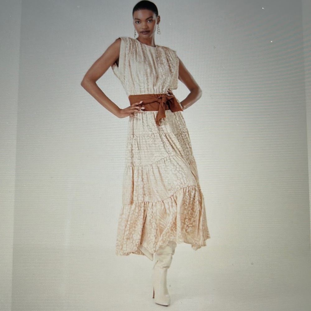 BCBGMAXAZARIA tie waist dress